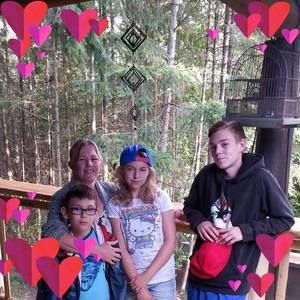 Meet your Posher, Joyce